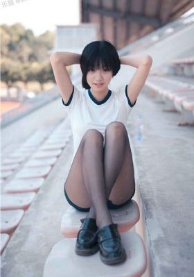 隔壁的女孩4