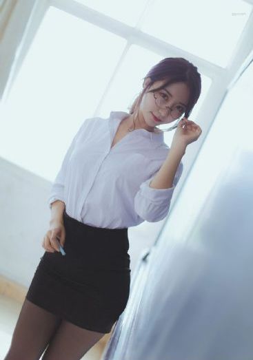 嗯啊h客厅hh拍戏h