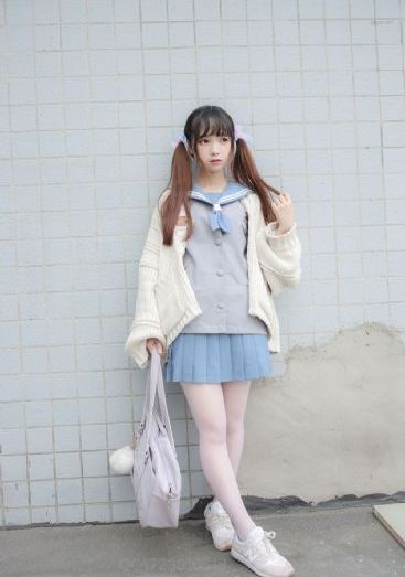 校阅女孩河野悦子