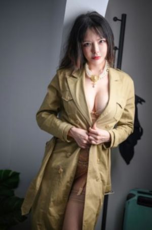 瑜伽女教师精油按摩hd
