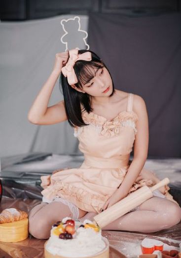 年轻的女教师2观看